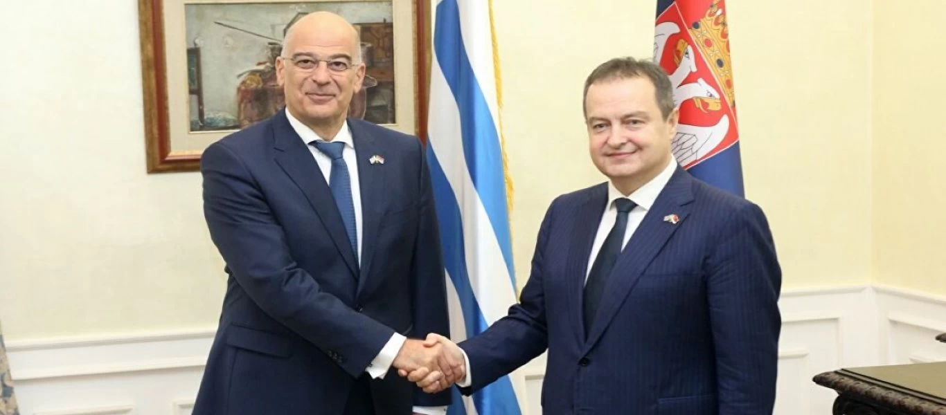 Συνάντηση Δένδια με τον υπουργό Εξωτερικών της Σερβίας: Τα θέματα συζήτησης